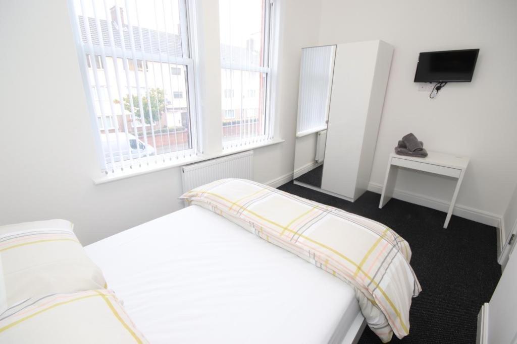 Stylish 7 Bed House, Close To Centre Liverpool